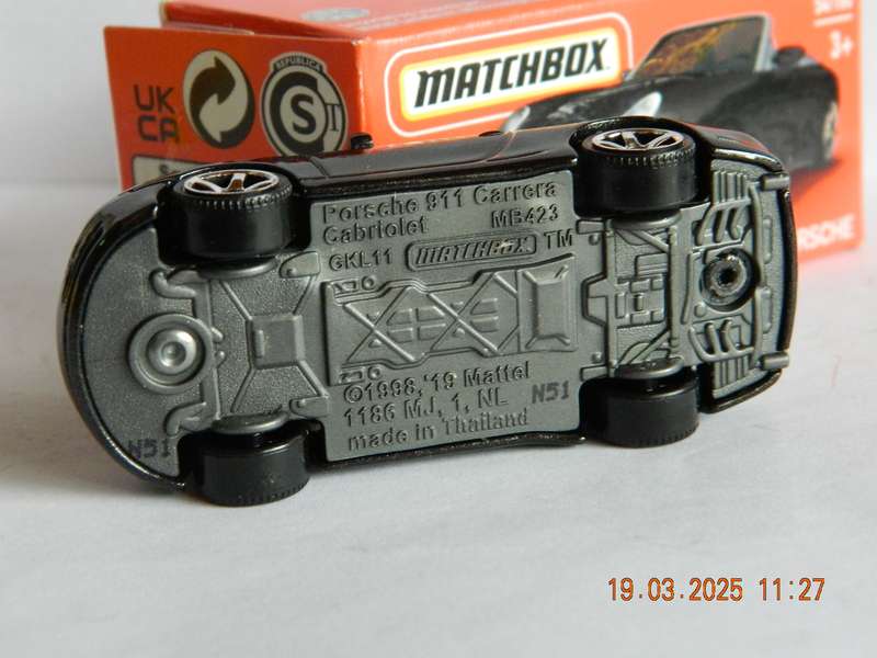 MATCHBOX   -  MB423 -   PORSCHE 911 CARRERA CABRIOLET