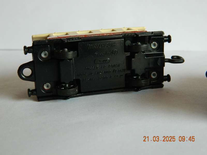 MATCHBOX  SUPERFAST  -  43 AND 44    -   O-4-O STEAM LOCO AND PASSENGER COACH