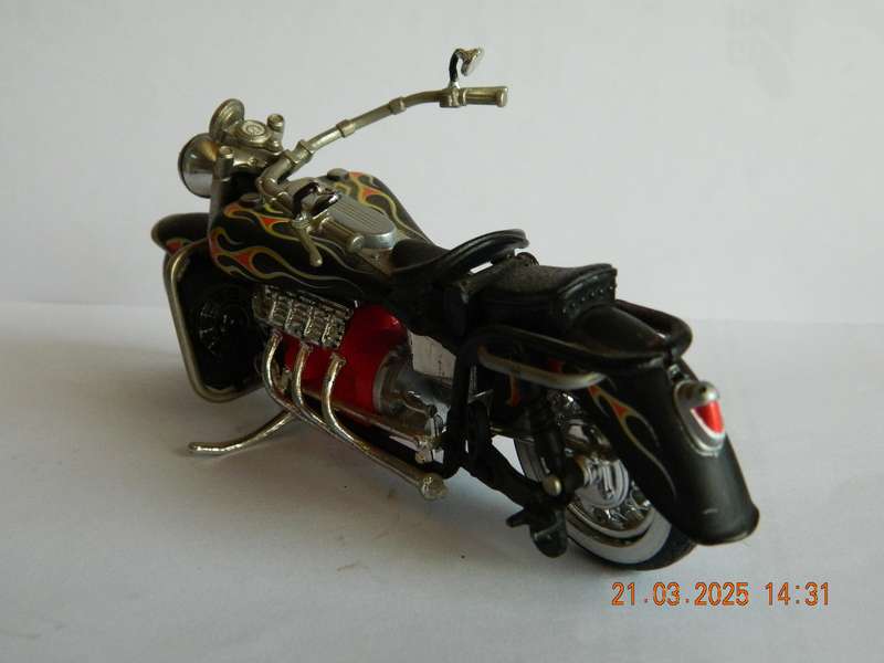 UNKNOWN MAKE  -  MONSTER SIX CYLINDER MOTORCYCLE