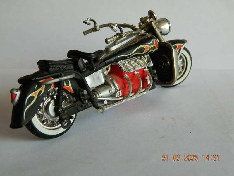 UNKNOWN MAKE  -  MONSTER SIX CYLINDER MOTORCYCLE