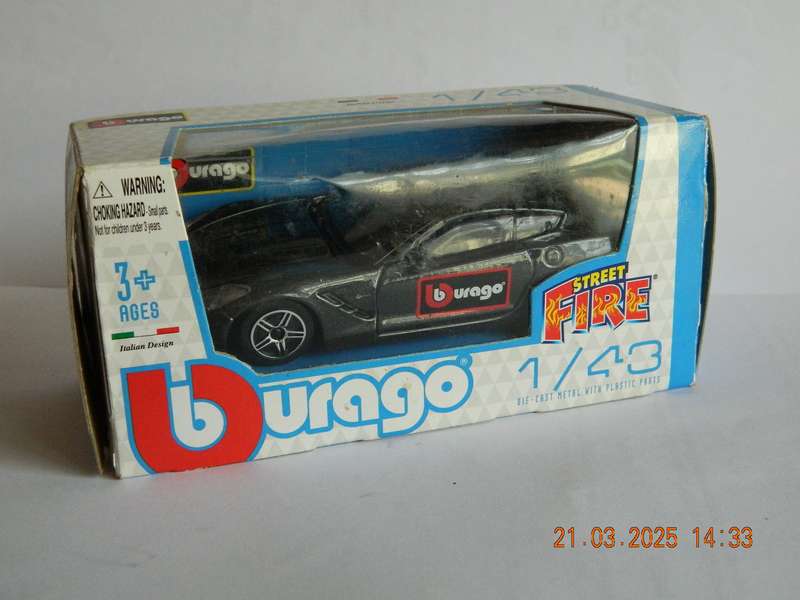 BBURAGO  -  11329 -  2014   CORVETTE STINGRAY