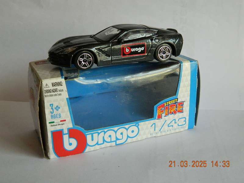 BBURAGO  -  11329 -  2014   CORVETTE STINGRAY