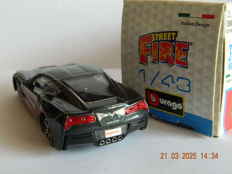 BBURAGO  -  11329 -  2014   CORVETTE STINGRAY