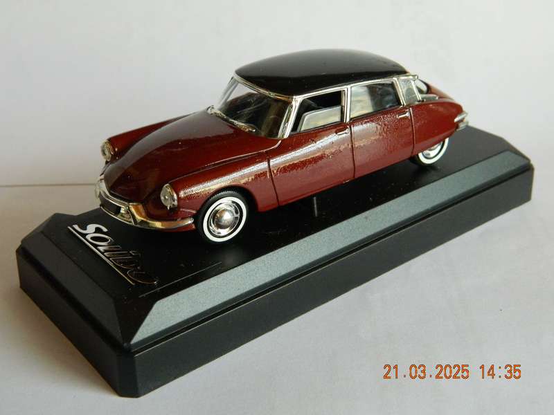 SOLIDO   -   4562  -     CITROEN  DS  -  1956