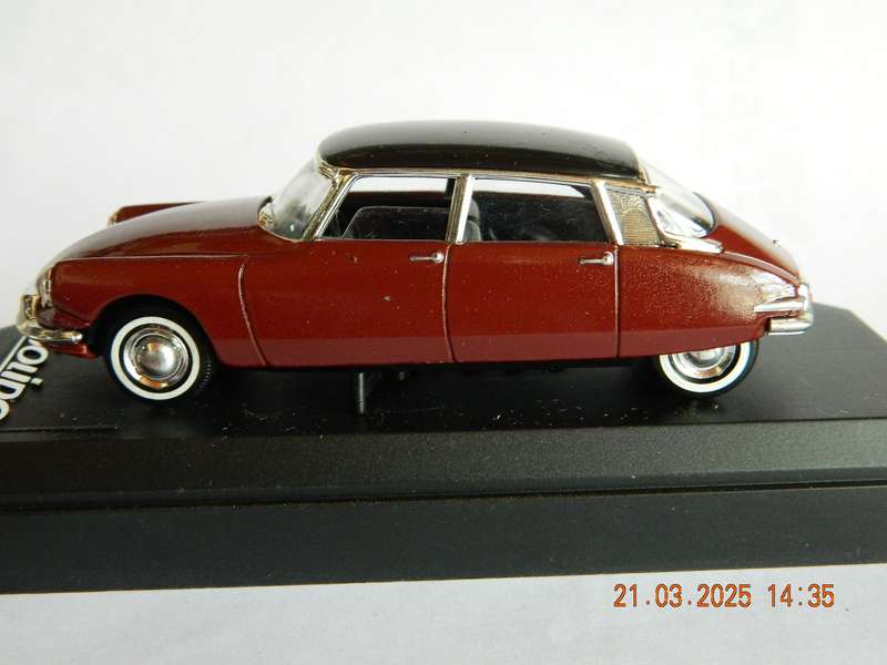 SOLIDO   -   4562  -     CITROEN  DS  -  1956