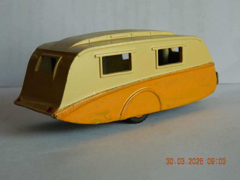 DINKY TOYS  -  190  -  CARAVAN