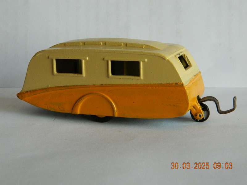 DINKY TOYS  -  190  -  CARAVAN