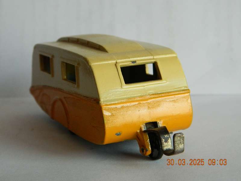 DINKY TOYS  -  190  -  CARAVAN