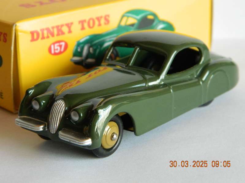 DEAGOSTINI - DINKY TOYS  -  157  -   JAGUAR  XK 120 COUPE