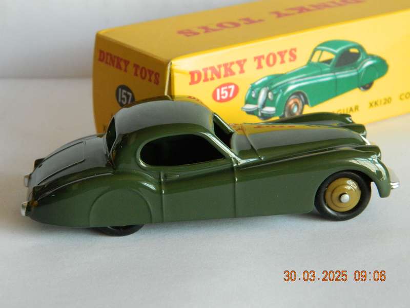 DEAGOSTINI - DINKY TOYS  -  157  -   JAGUAR  XK 120 COUPE