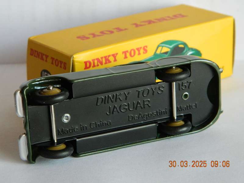 DEAGOSTINI - DINKY TOYS  -  157  -   JAGUAR  XK 120 COUPE