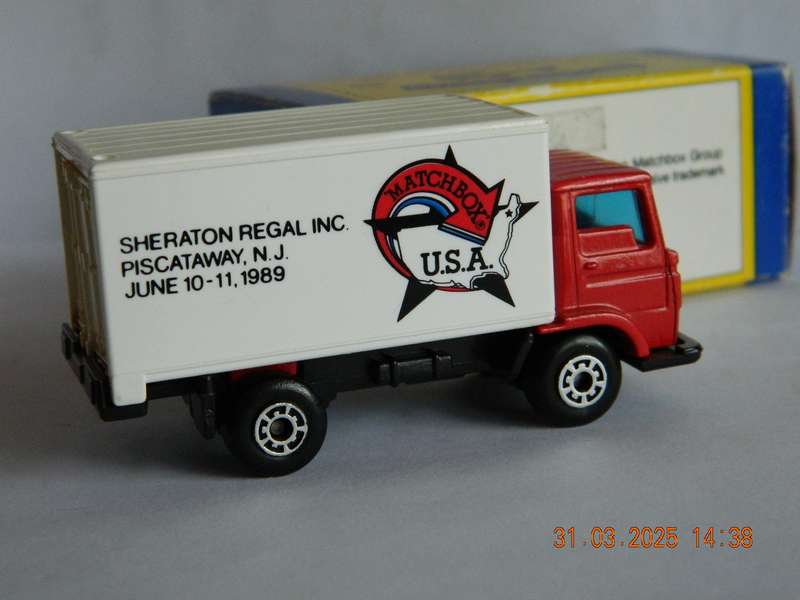MATCHBOX  -  72  -  DODGE COMMANDO  -  U.S.A. SPECIAL EDITION