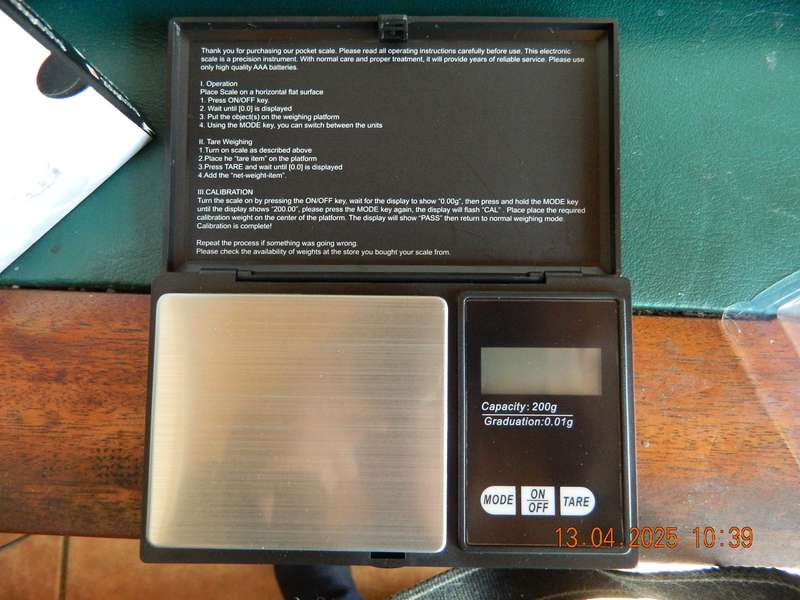 POCKET  SIZE JEWELRY DIGITAL SCALE  -  200GRAM
