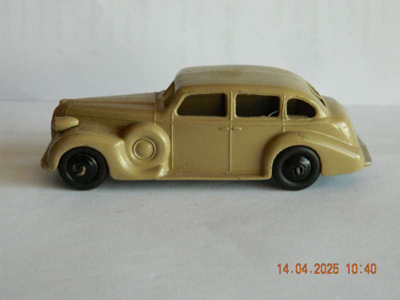 DINKY TOYS  -  39d  -   BUICK VICEROY SALOON