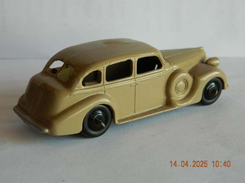 DINKY TOYS  -  39d  -   BUICK VICEROY SALOON