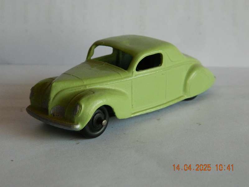 DINKY TOYS  -  39c  -   LINCOLN ZEPHYR