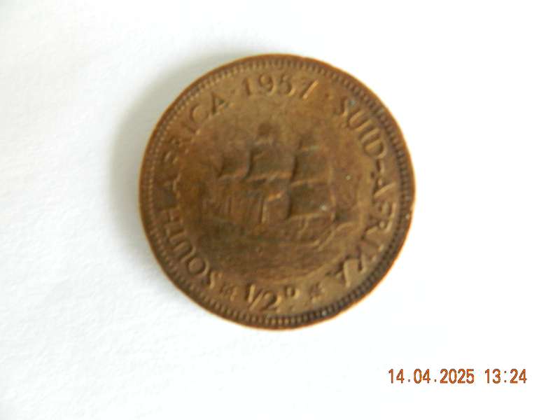 SOUTH AFRICAN  -    1957  -  1/2 PENNY COIN