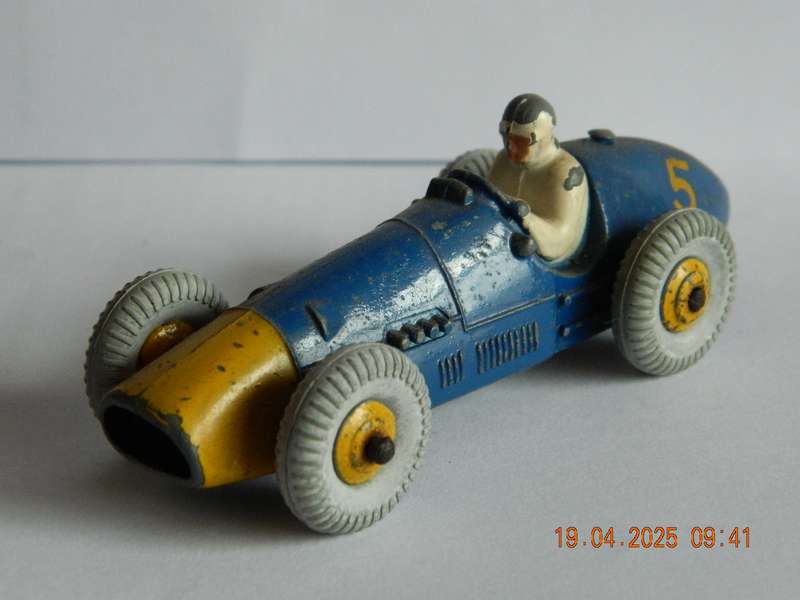 DINKY TOYS  -  234  -  FERRARI RACING CAR