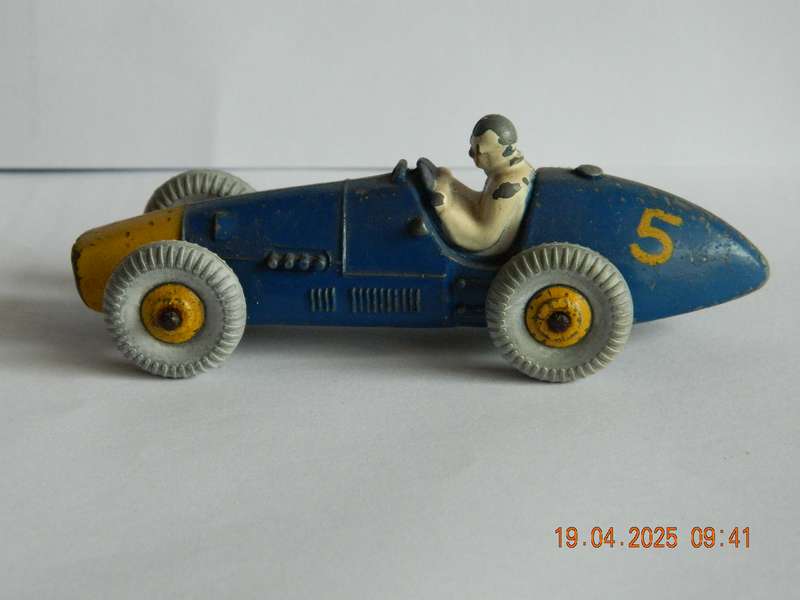 DINKY TOYS  -  234  -  FERRARI RACING CAR