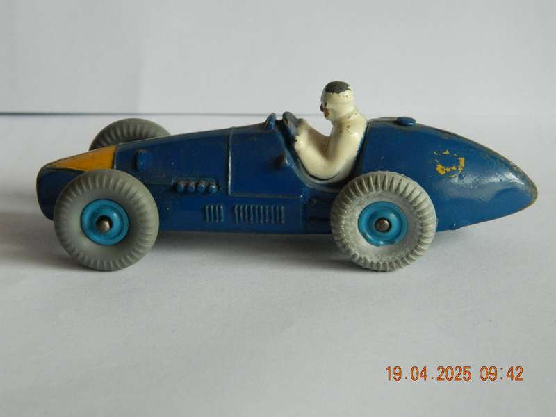 DINKY TOYS  -  234  -  FERRARI RACING CAR