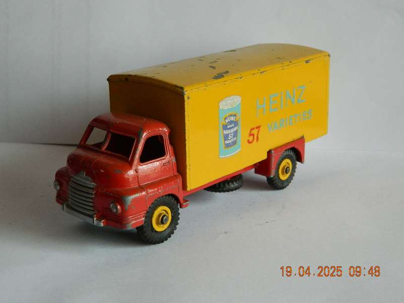 DINKY  SUPERTOYS  -  922/3  -  BIG BEDFORD LORRY  -  "HEINZ"