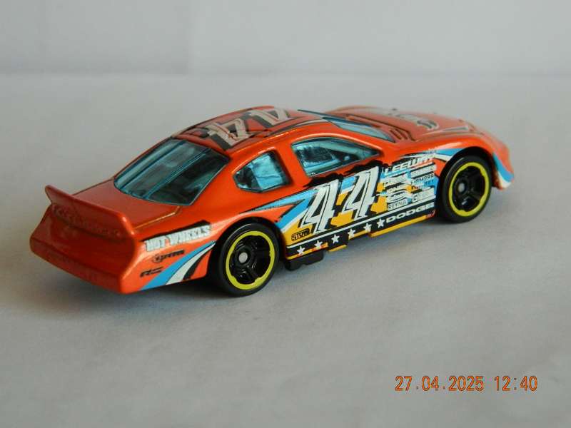 HOTWHEELS   -    -   DODGE CHARGER
