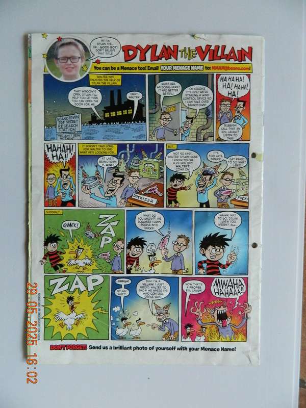 THE BEANO  -  COMIC  -  SOFT COVER