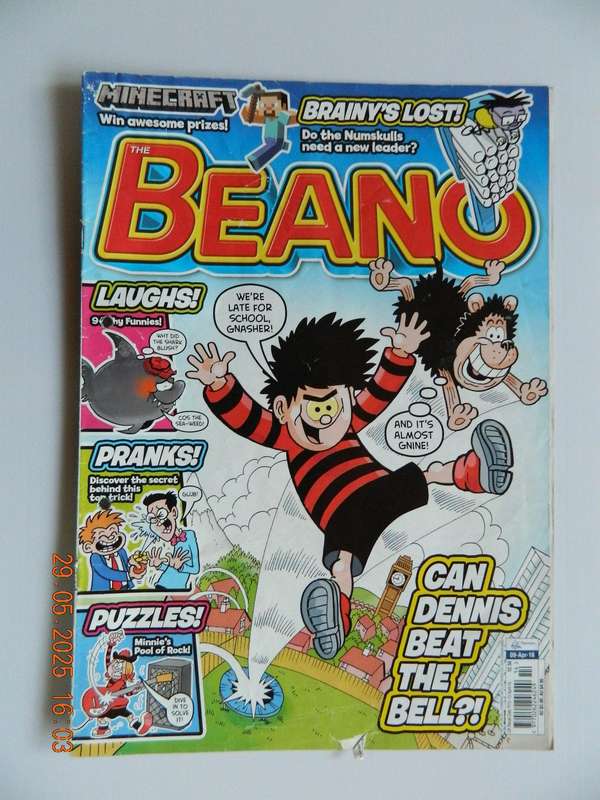 THE BEANO  -  COMIC  -  SOFT COVER