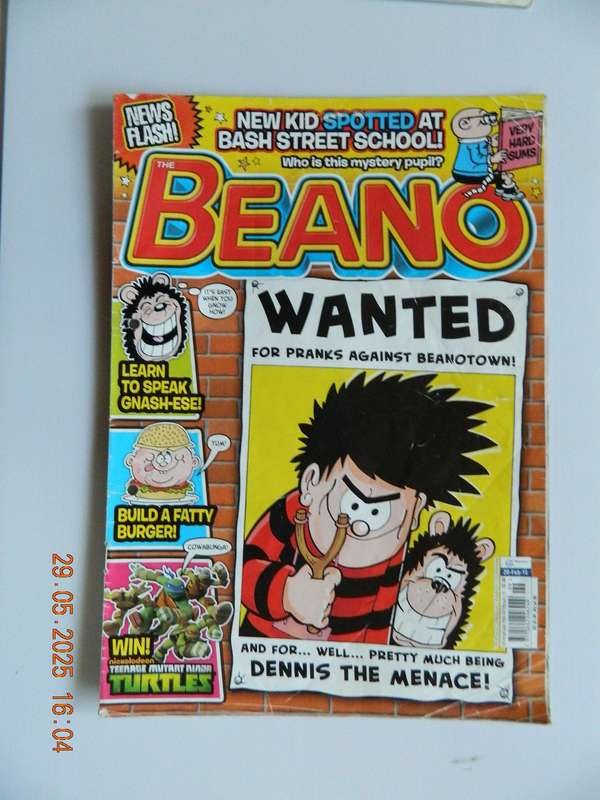 THE BEANO  -  COMIC  -  SOFT COVER
