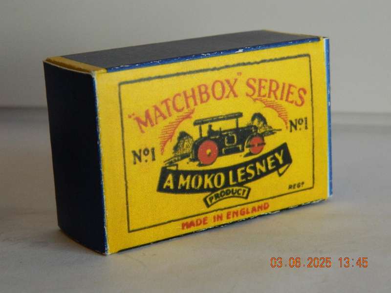 MATCHBOX SERIES  -  1   -  DIESEL ROAD ROLLER  -  (AVELING BARFORD) - 49MM
