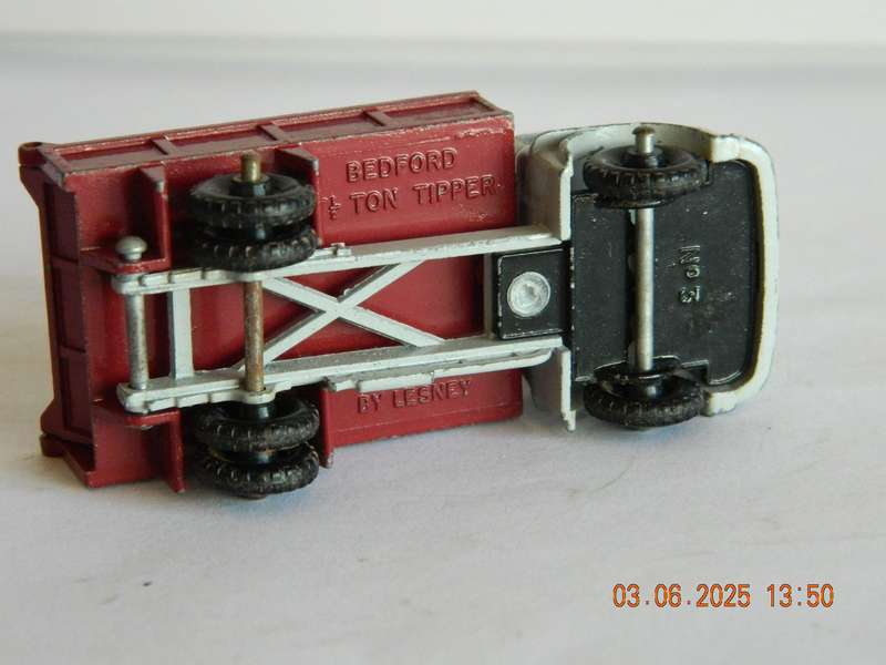 MATCHBOX SERIES  - 3 -    BEDFORD TIPPER TRUCK