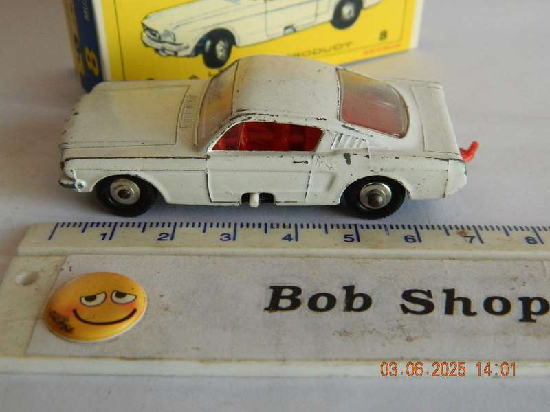 MATCHBOX SERIES  -  8  -  FORD MUSTANG