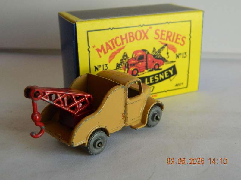 MATCHBOX SERIES  -  13   -  BEDFORD WRECK TRUCK -  (51MM)
