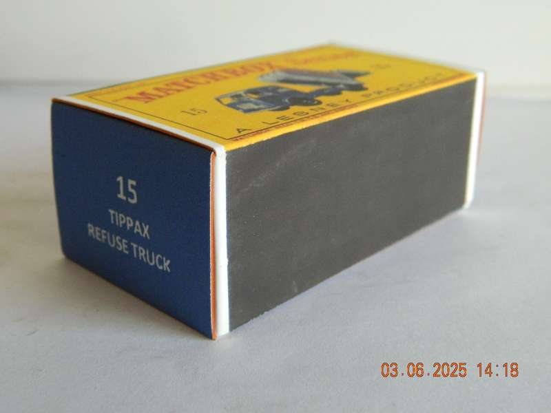 MATCHBOX SERIES  -  15   -  TIPPAX REFUSE COLLECTOR