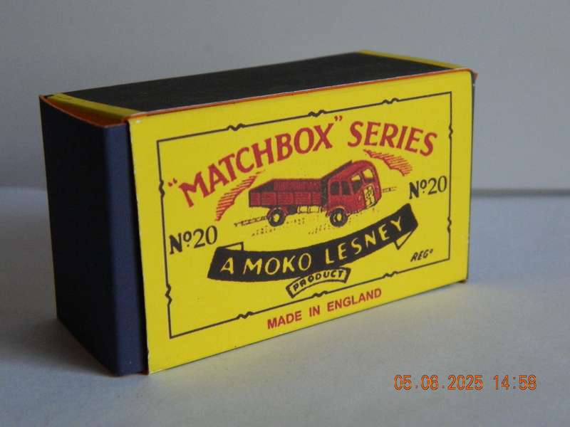 MATCHBOX SERIES  - 20  -  ERF STAKE TRUCK