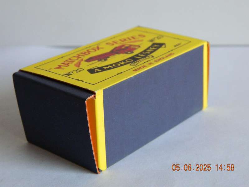MATCHBOX SERIES  - 20  -  ERF STAKE TRUCK