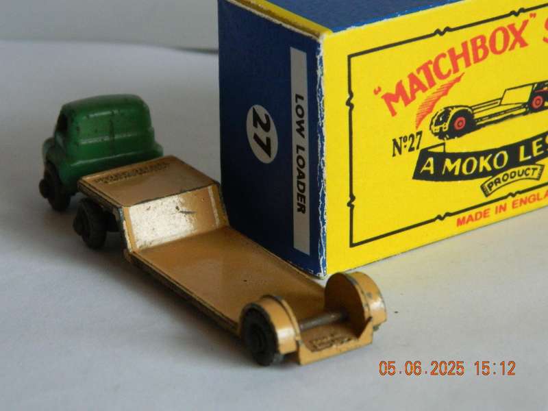 MATCHBOX SERIES  -  27  -  BEDFORD LOW LOADER -  (78MM)