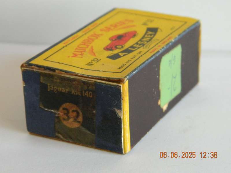 MATCHBOX SERIES  -  32  -   JAGUAR  XK140  -  ORIGINAL BOX