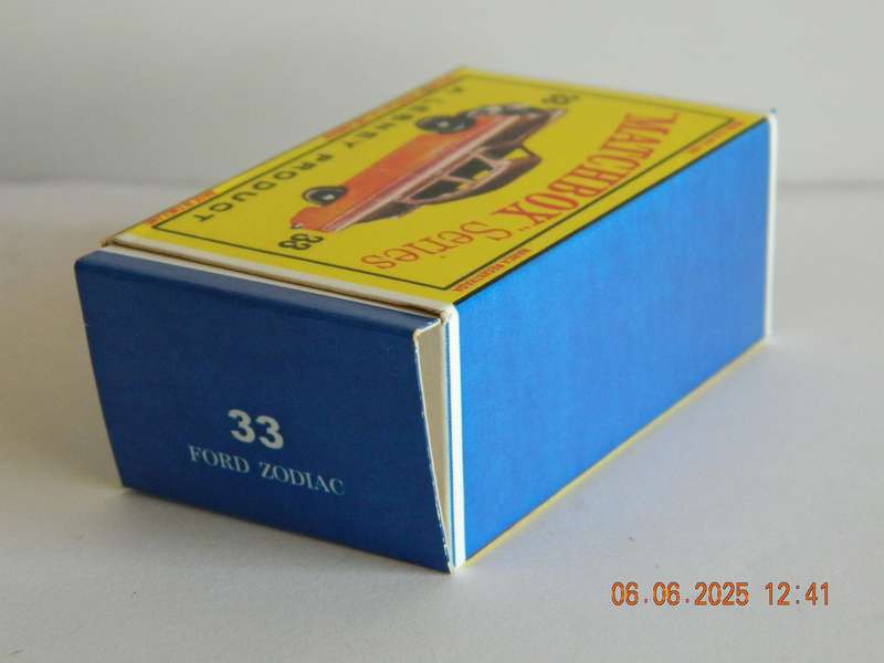 MATCHBOX SERIES  -  33  -   FORD ZODIAC