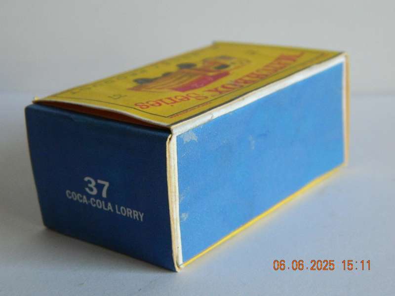 MATCHBOX SERIES  -  37  -   KARRIER BANTAM LORRY  -  'COCA-COLA'