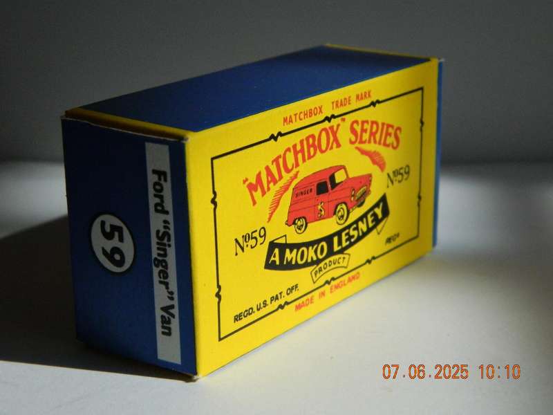 MATCHBOX SERIES  -  59  -  FORD THAMES VAN  -  "SINGER"