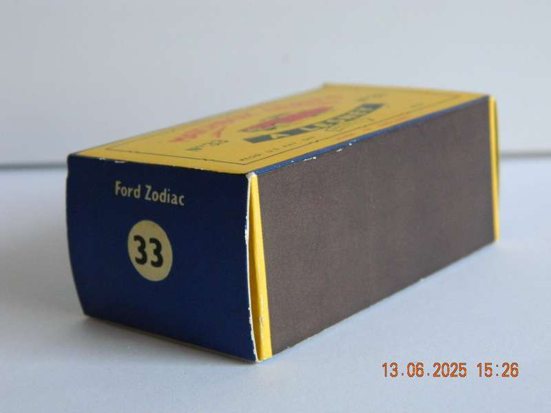MATCHBOX SERIES  -  NO. 33  -  FORD ZODIAC