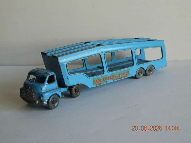 MATCHBOX ACCESSORY PACK   -  NO. 2  -  CAR TRANSPORTER  "CAR COLLECTION"
