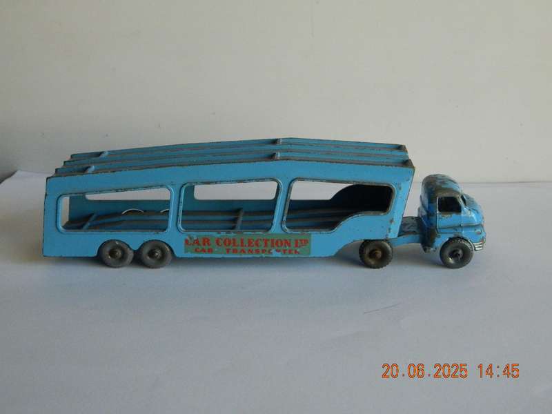 MATCHBOX ACCESSORY PACK   -  NO. 2  -  CAR TRANSPORTER  "CAR COLLECTION"
