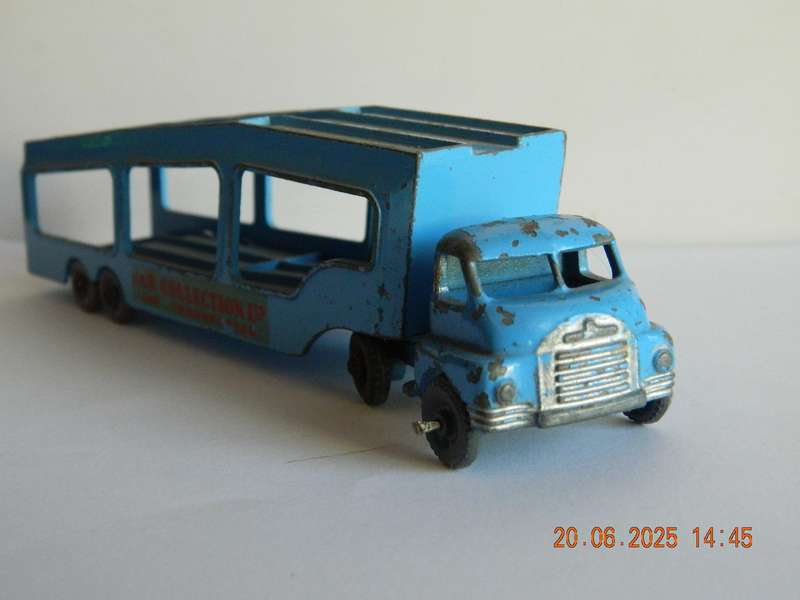 MATCHBOX ACCESSORY PACK   -  NO. 2  -  CAR TRANSPORTER  "CAR COLLECTION"