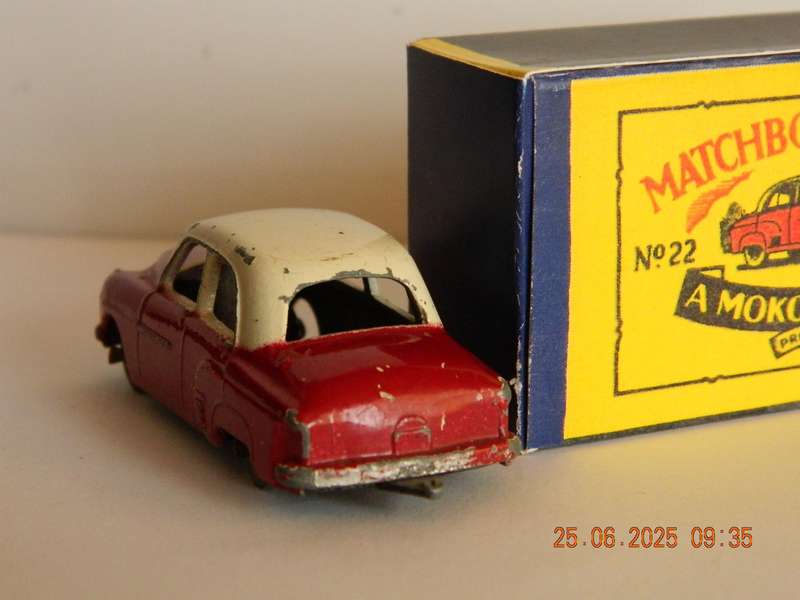 MATCHBOX SERIES  - 22  -   VAUXHALL CRESTA