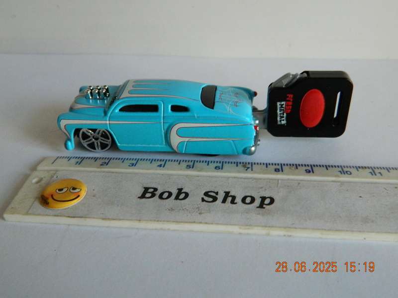 MAISTO -    -  LEADFOOT  -  BURNING KEY CARS