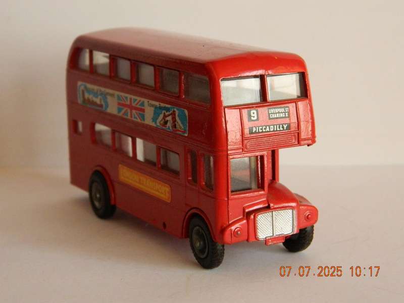 BUDGIE TOYS   -  9  -  A.E.C.  "ROUTEMASTER"  64 SEATER  -  PICCADILLY BUS