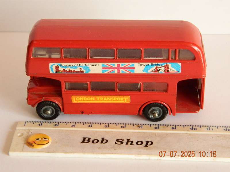 BUDGIE TOYS   -  9  -  A.E.C.  "ROUTEMASTER"  64 SEATER  -  PICCADILLY BUS