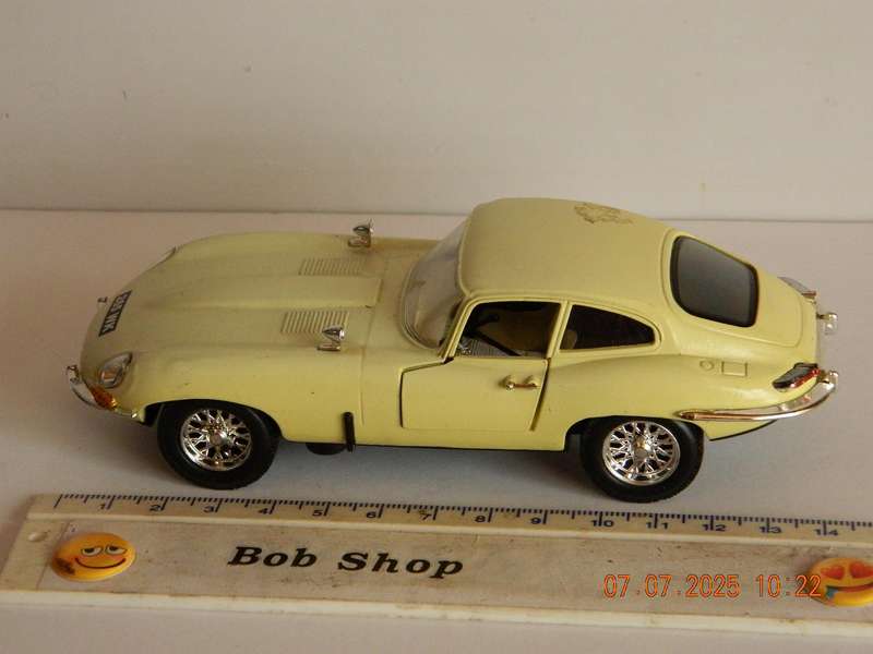SAICO  -  NO.  DP 5409  -   JAGUAR  E-TYPE